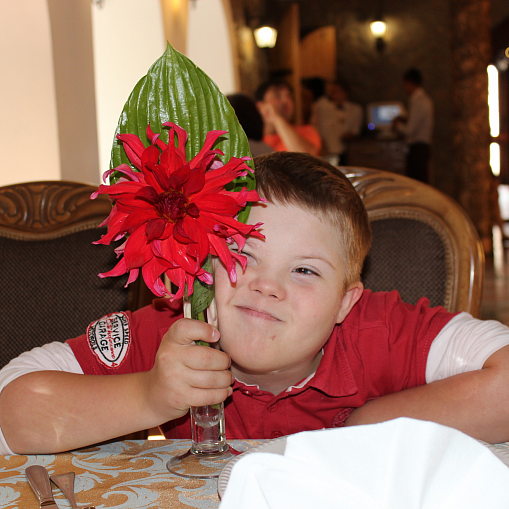 Выпускник Даунсайд Ап 2013 года. Миша