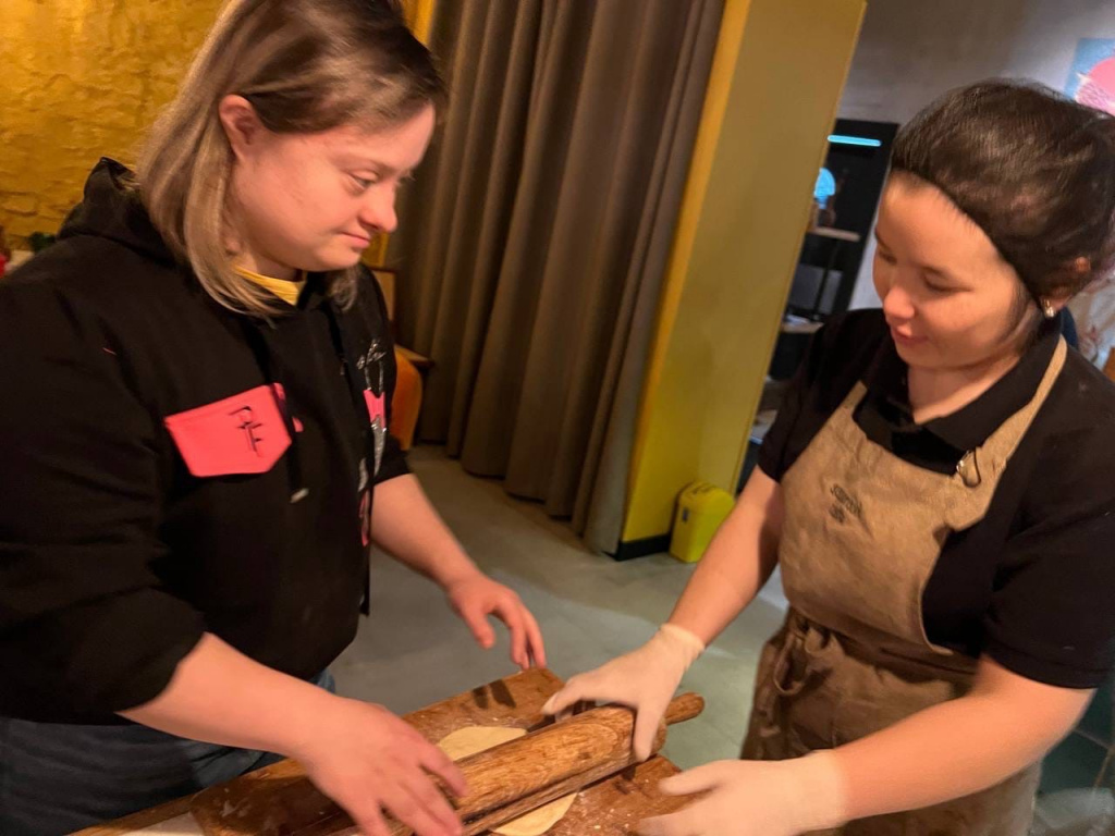 4