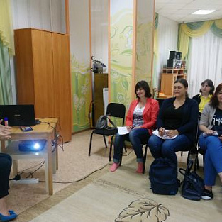 В Омске прошел семинар-практикум для семей с детьми с синдромом Дауна